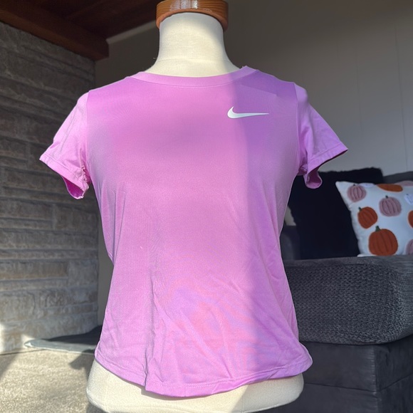 Nike Other - Nwt nike top